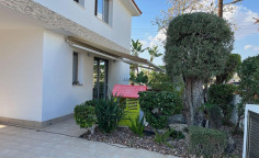 Luxury 3 bedroom furnished villa for sale in Dhekelia