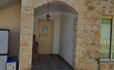 Spacious furnished bungalow with pool in Kivides 