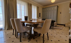 2 bedroom penthouse with swimming pool to rent in Germasogeia