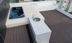 2 bedroom furnished penthouse to rent in Mesa Geitonia