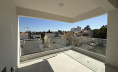 Large commercial to buy Strovolos