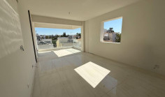 Large commercial to buy Strovolos