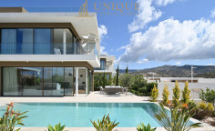 Luxury modern detached villa with unobstracted sea views in Pegeia 