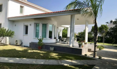 Large 7 bedroom house for sale in Latsia