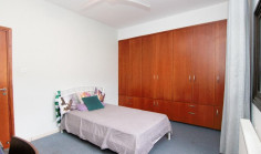 6 bedroom house for sale in Deryneia