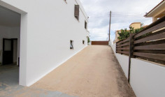 6 bedroom house for sale in Deryneia