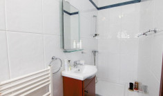 6 bedroom house for sale in Deryneia