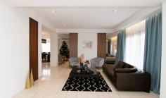 6 bedroom house for sale in Deryneia