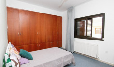 6 bedroom house for sale in Deryneia