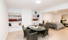 6 bedroom house for sale in Deryneia