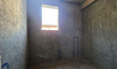 2 bed flat for sale in Tseri