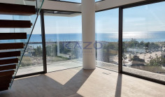 Luxurious sea front penthouse in vibrant Chrysopolitissa 