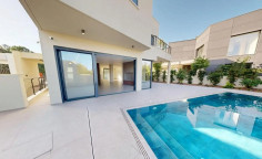 Five bedrooms house for sale in Strovolos