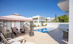 3 bed house to rent in Pernera
