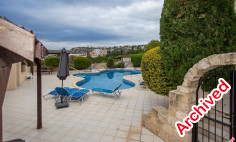 Spacious maisonette with communal pool in sunny Pegeia 