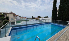 Two bedroom apartment with pool in sunny Pegeia 