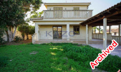 Two-storey detached residence on large corner plot in Tseri 
