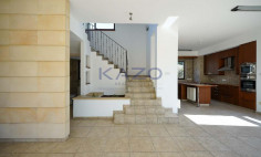 Spacious four bedroom Egkomi home on large plot 